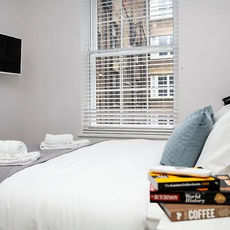 Soho Suites By Indigo Flats-2