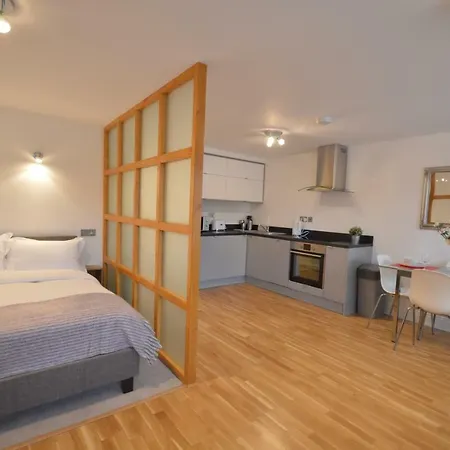 4B Soho Studios 4th floor by Indigo Flats-3