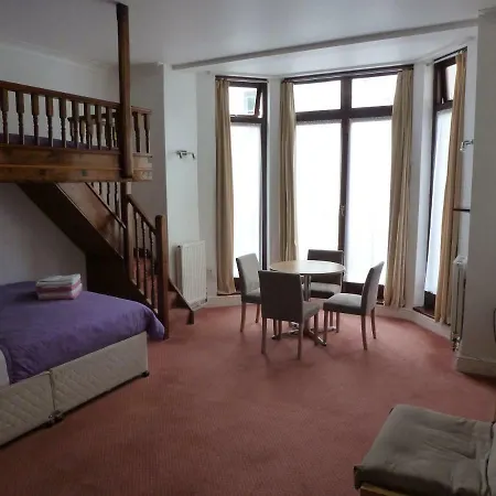 Belsize Park Apartments-2