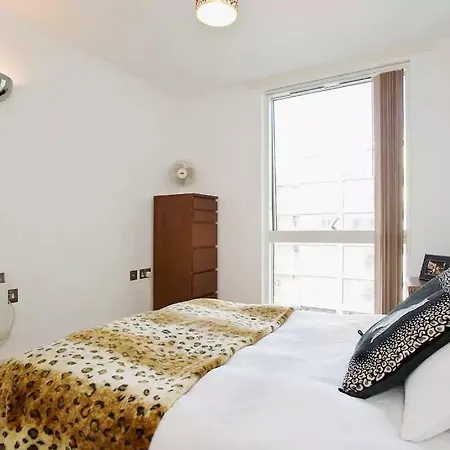 Modern Rooms In Central London-3