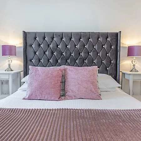 Knightsbridge Dream Apartment-3