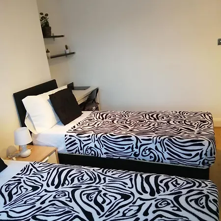 Dream Time Apartments-Aqua Suite-3