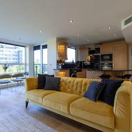 Thames View Apartment, Imperial Wharf-2