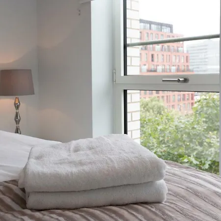 Luxury Central London Apartment-2