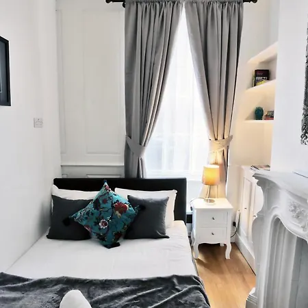 Covent Garden Suites-2