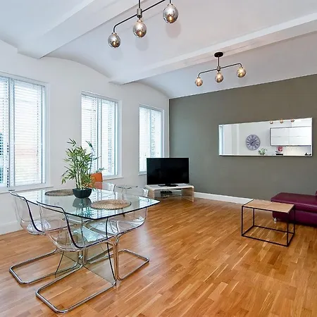 Mulberry Flat 3 - One Bedroom 2Nd Floor By City Living London-3