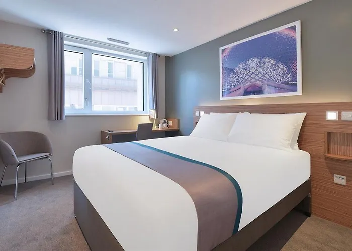 Travelodge City