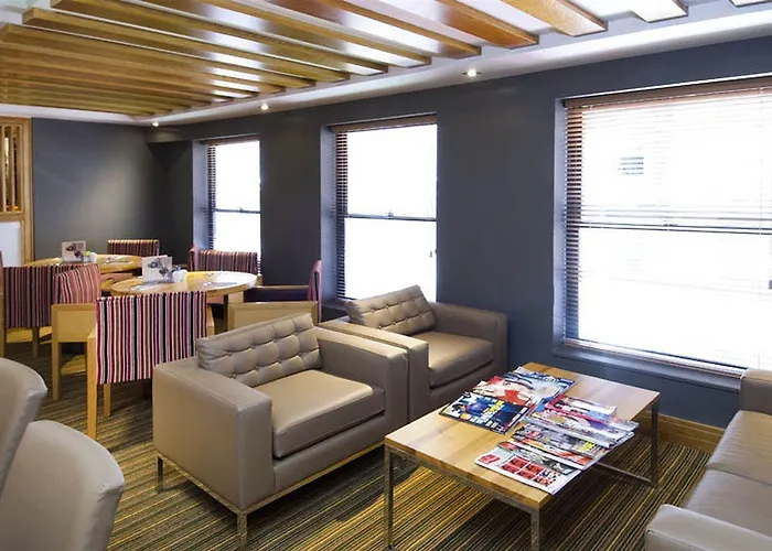 Premier Inn London Leicester Square