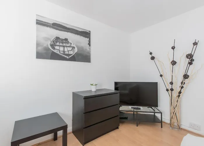 Stylish Stays By Russel Square