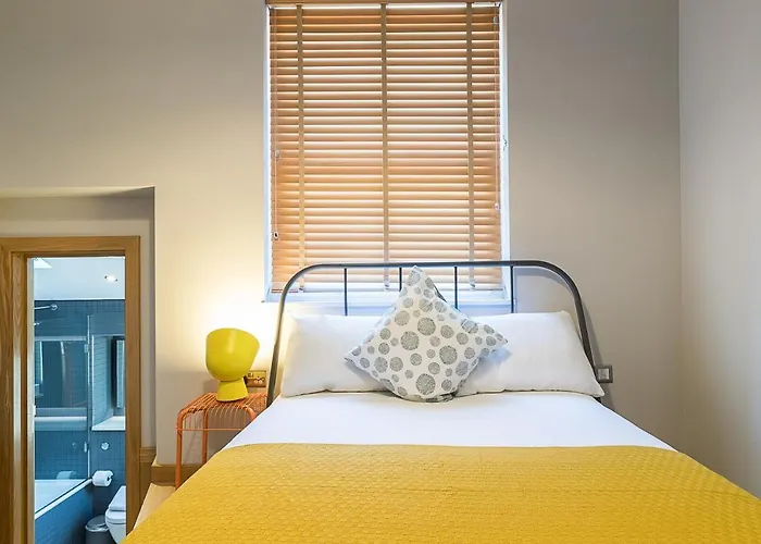 Stylish Stays By Russel Square London