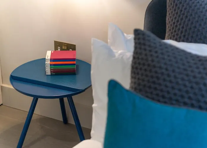 South Kensington By Capital