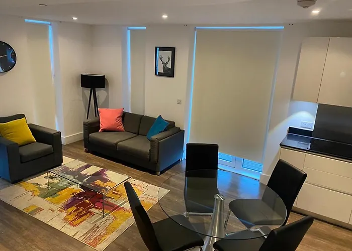 High View Two Bedroom Apartment In Woolwich London