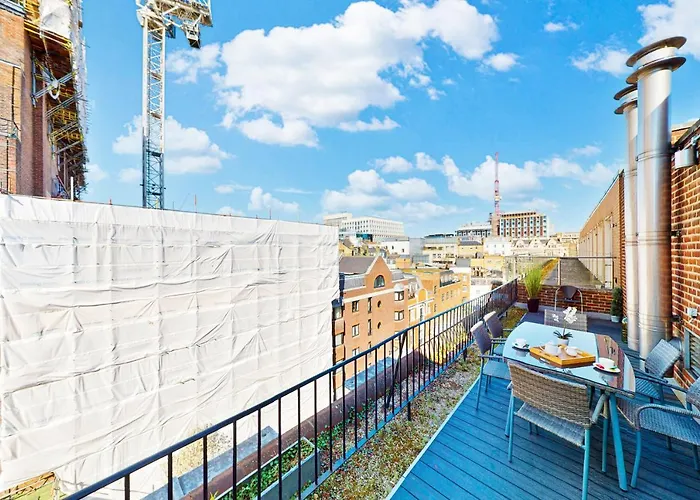 Stay In Bond Street