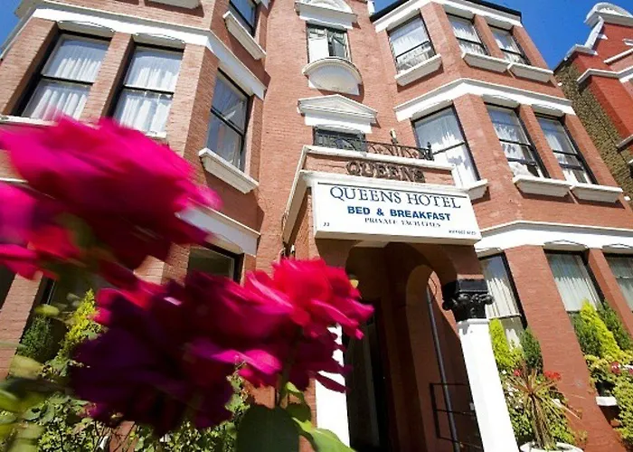 Queens Hotel