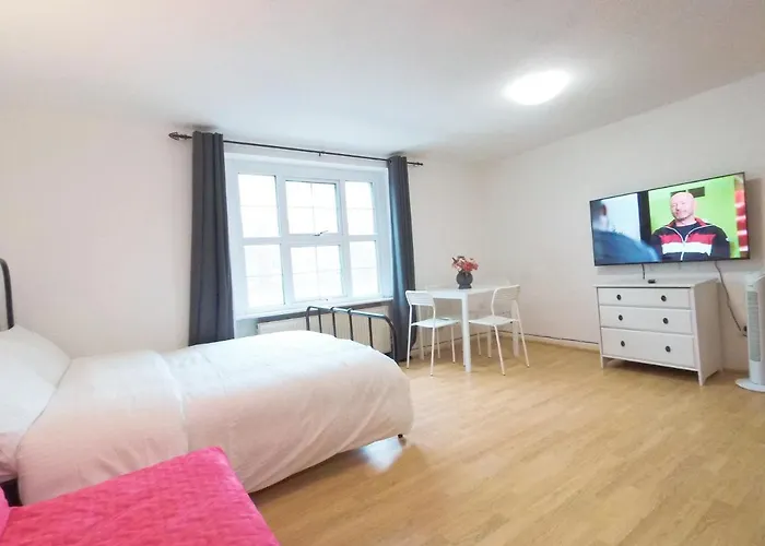 Luna 218 flat 3 at Marble Arch