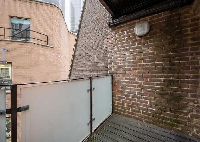 Apartment 4, 48 Bishopsgate By City Living Londra