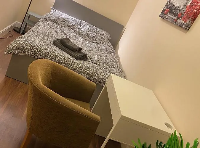 Cosy Ealing Homestay London