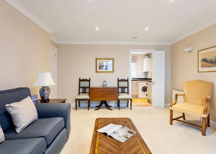 Bright Tower Bridge Nest Apartment London