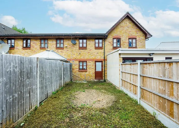 Cosy 2 Bed House W Parking Nr Excel Docklands