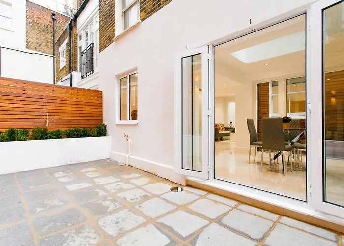 Luxury Escapes - London Victoria