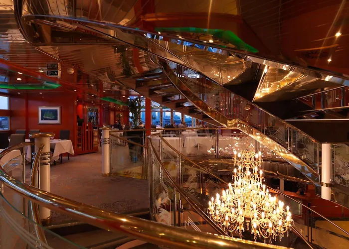 Sunborn Yacht