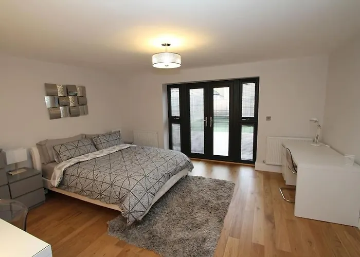 Lovely One Bed -Near All Transport-Village-Freeparking