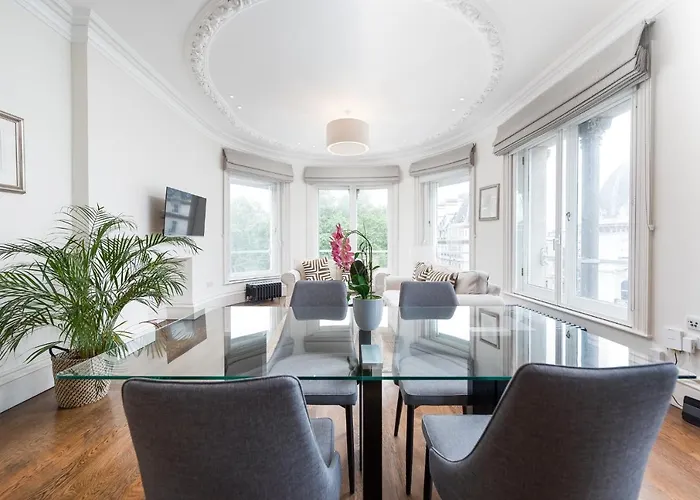 Grosvenor Gardens By Capital