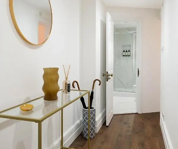 Chelsea Apartment | Stamford Bridge, King'S Road & River Thames London