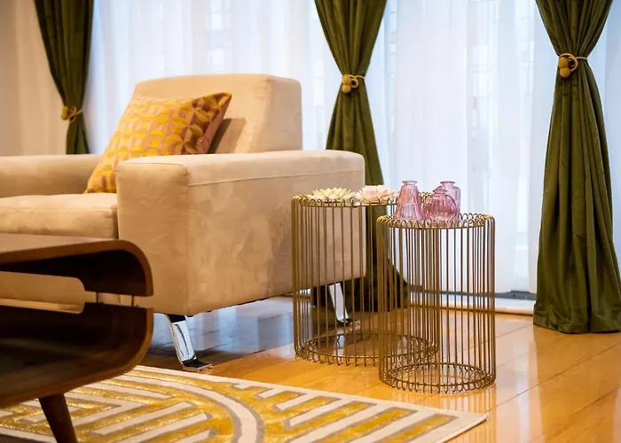 London Nino Apartments