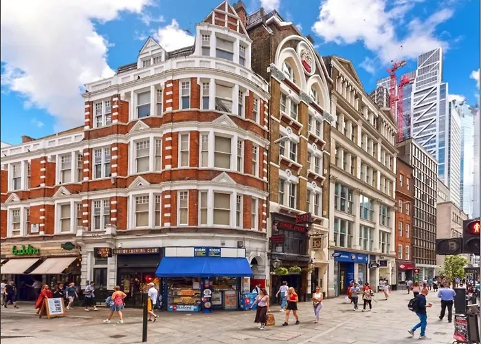 Shoreditch & Liverpool Street Room B Londres