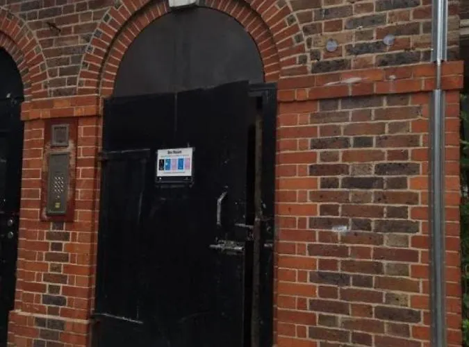 Beautiful 2 Bedroom Flat In Frampton Street Londres