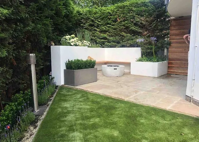 •Mangohauslondon• •Airconditioned•Garden•Fire Pit•