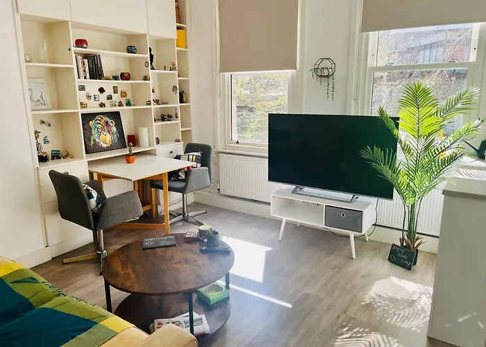 Cozy Apartment In Hampstead Heath