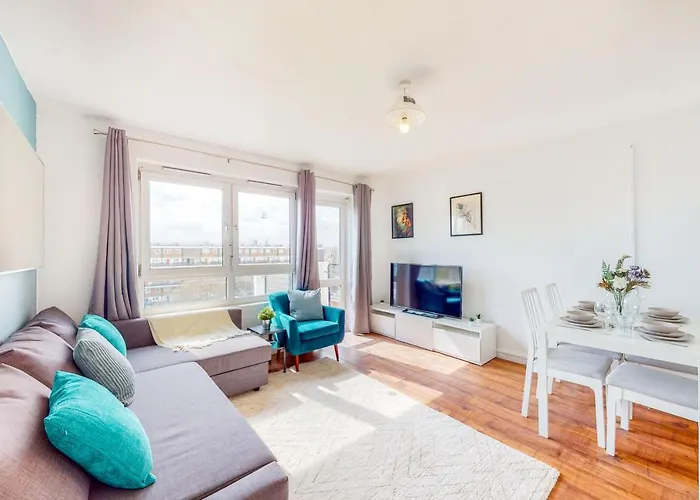 Near To Tower Bridge With Free Parking & View Of The Shard