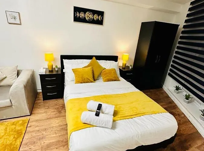 Premium Studio Flat 02 In Central