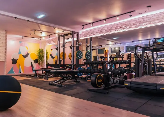 Chelsea Flat 10 Mins Harrods, Gym, Air Conditioning London