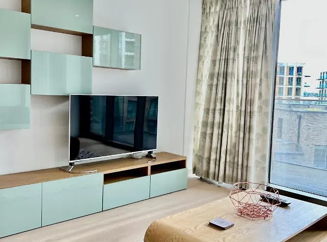 Luxury 2 Bedroom 2 Bathroom - City Airport