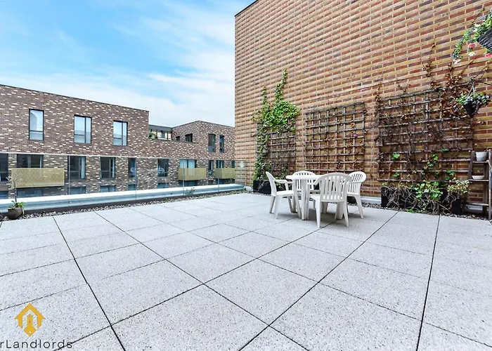 Exclusive 3 Bed 3Bath Penthouse Near Canary Wharf
