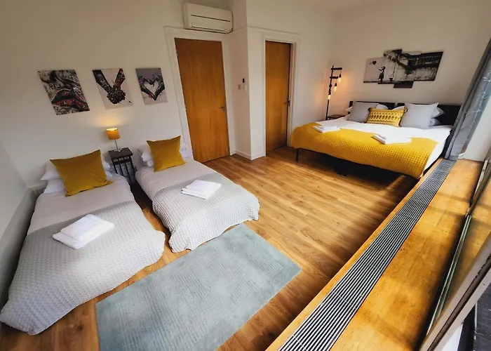Top Floor Room In Baker St London