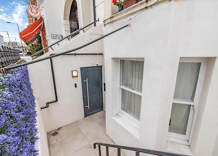 Entire Garden Flat With Parking - Portobello Road