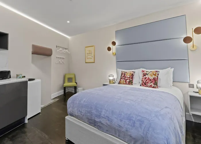 Modern Studio Flat