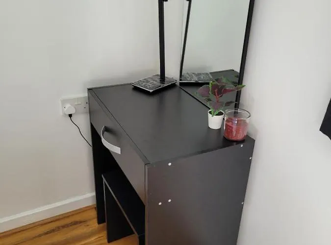 Stunning 1 Bedroom Apartment In London
