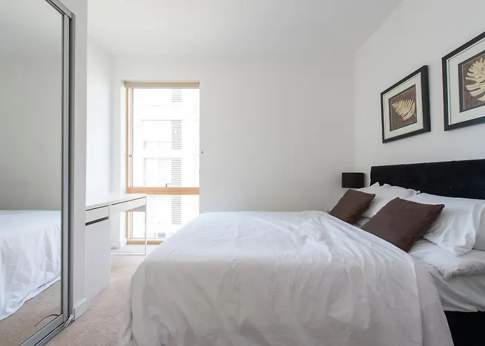 Luxury Apartment Canning Town