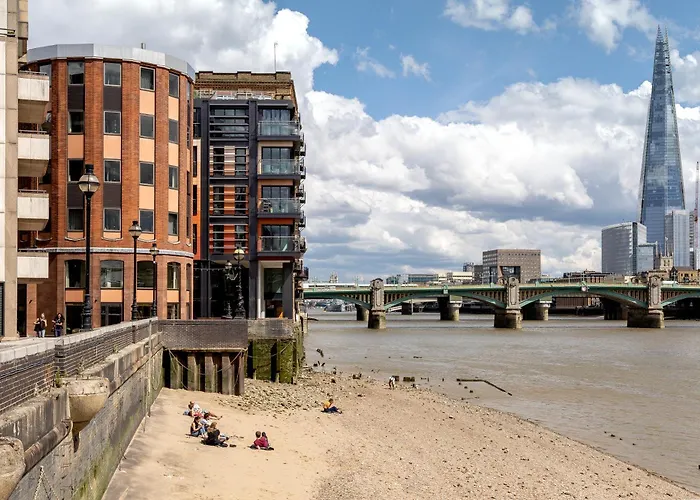 Hotel Locke At Broken Wharf London