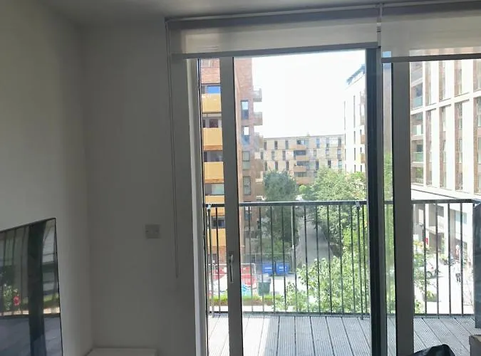 Luxury One Bedroom Apartment