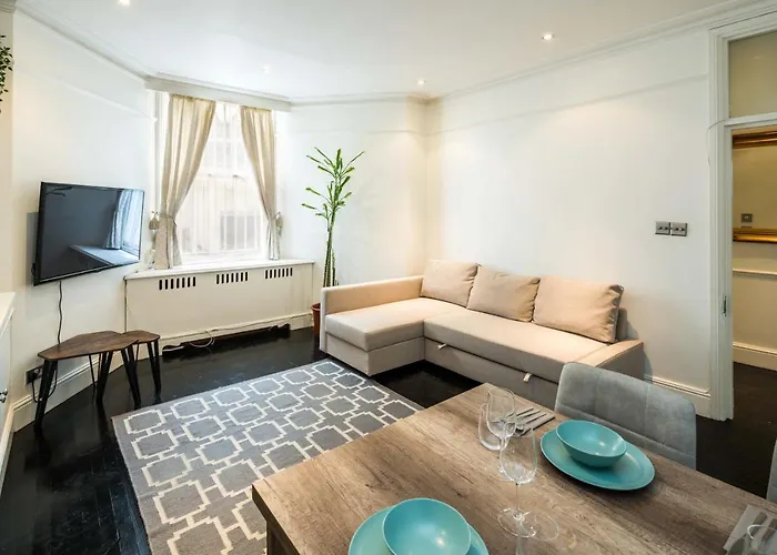 Spacious 1 Bedroom / Gloucester Road / Harrods London
