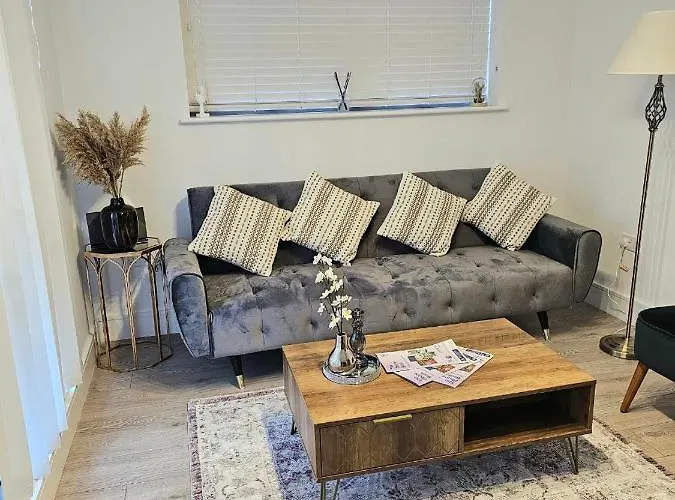 C7502, Spacious 2 Bedroom Flat In Wembley