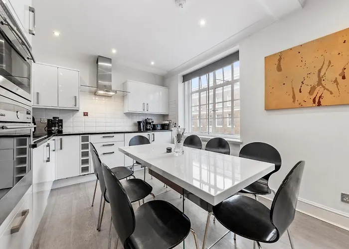 Luxury Flat In London - Mayfair