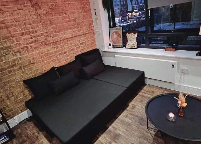 Cosy Studio Flat In North London