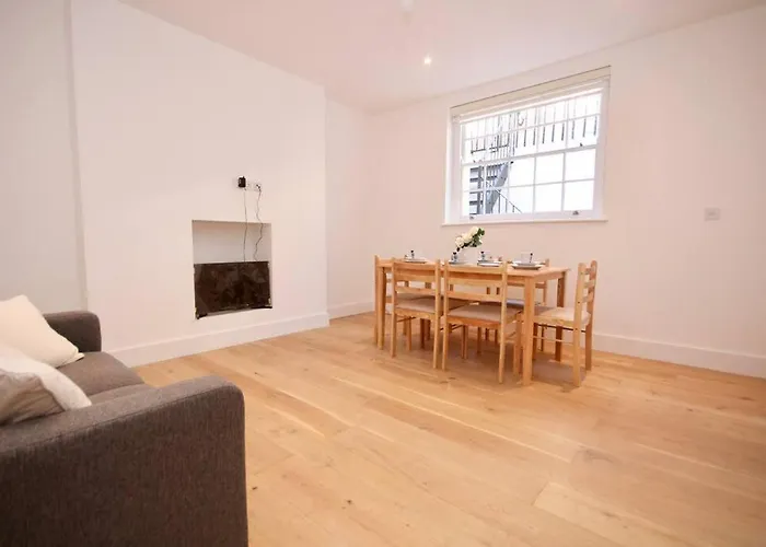 Lovely Flat In Baker Street